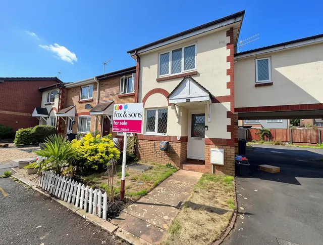 Mead Close, Cullompton, photo 1