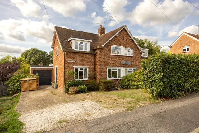 Bushy Hill Drive, Guildford, GU1, photo 1