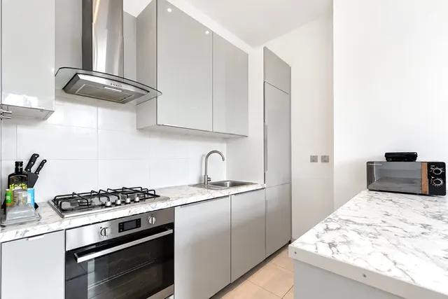 Emanuel Avenue, Acton, W3, photo 3