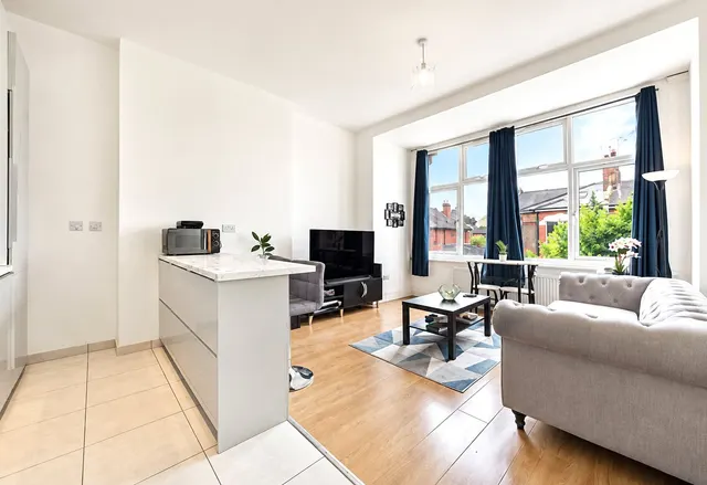 Emanuel Avenue, Acton, W3, photo 1