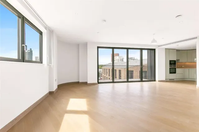 Dray House, London, SW18, photo 1