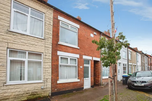 St. Michaels Street, Sutton-In-Ashfield, NG17, photo 1