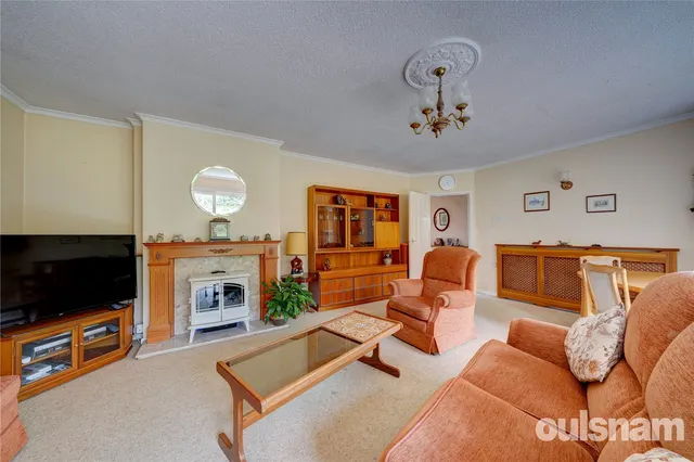 Photo 2 — Hanbury Road, Droitwich, Worcestershire, WR9 8PW