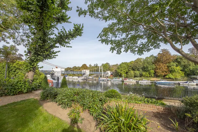 Photo 3 — Broom Road, Teddington, TW11