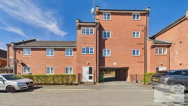 Valley Mill Lane, Bury, BL9 9BY, photo 1