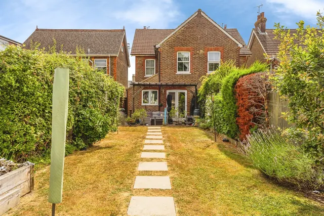 Junction Road, Burgess Hill, RH15, photo 2