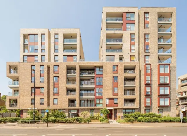 London Road, Isleworth, TW7, photo 1