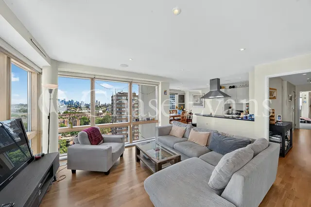 Metro Central Heights, 119 Newington Causeway, London, SE1, photo 1