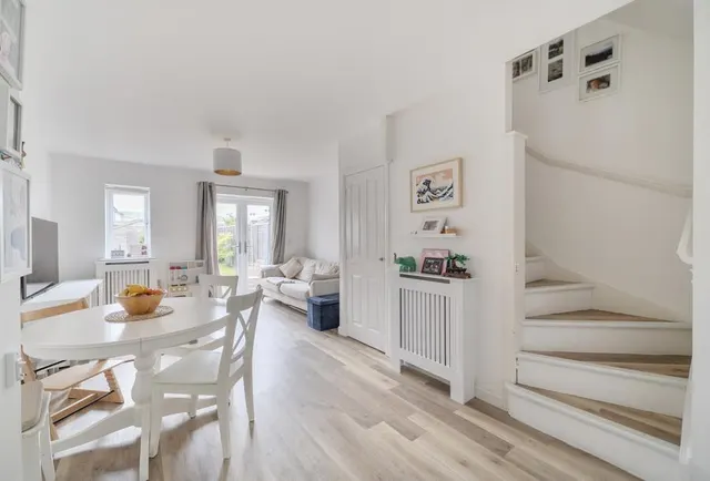 Broad Acre Road, Cheltenham, GL52, photo 1