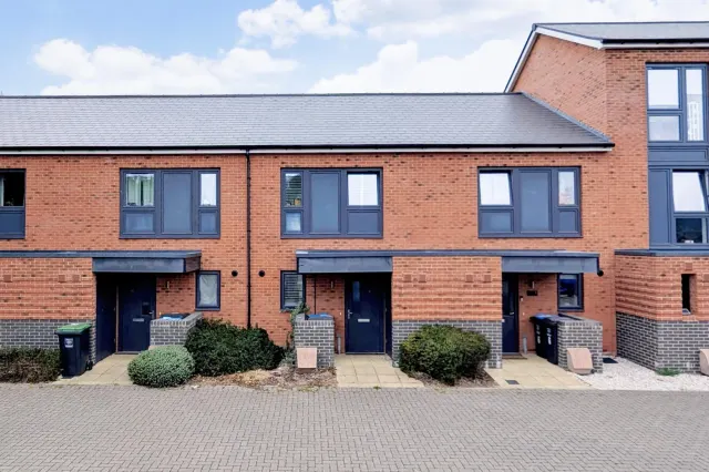 School End Crescent, Hemel Hempstead, HP1, photo 1