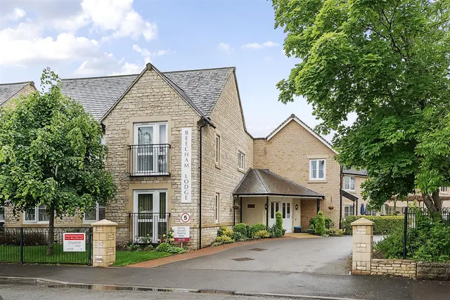 Somerford Road, Cirencester, GL7, photo 1