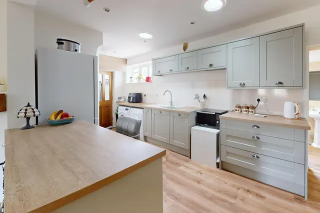 Ashford Road, Fordingbridge, SP6, photo 3