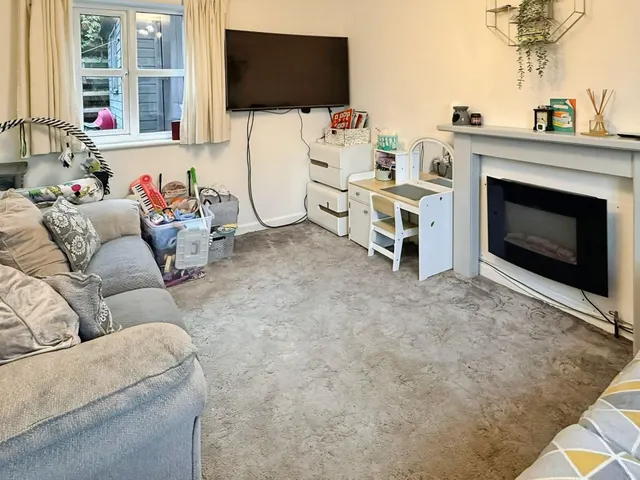 White Hart Close, Billesdon, LE7, photo 1