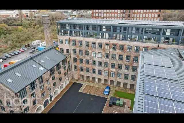 Atkinson Street, Leeds, LS10, photo 2