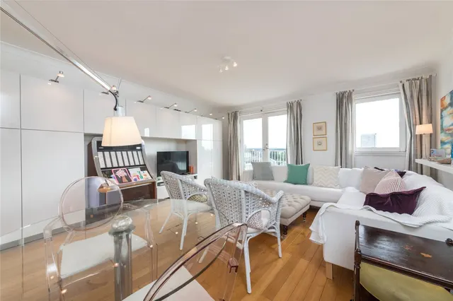 Homer Drive, London, E14, photo 1