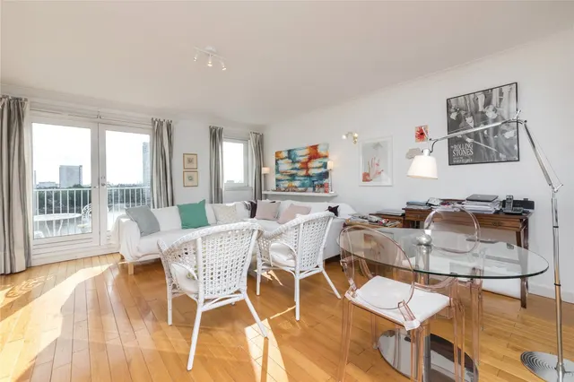 Homer Drive, London, E14, photo 3