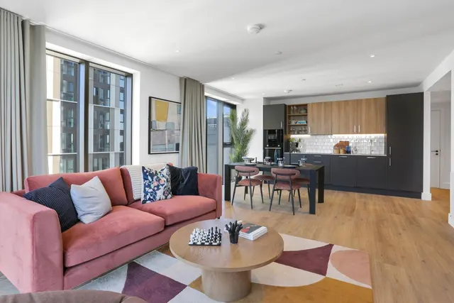 Charter Street, London, E22, photo 1