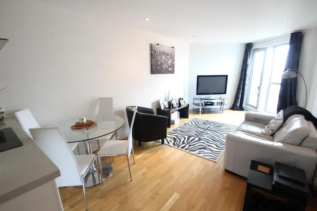 Church Street East, Woking, GU21, photo 3