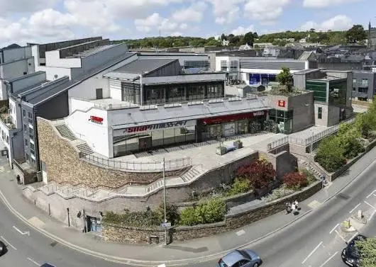 Aylmer Square, St Austell, photo 1