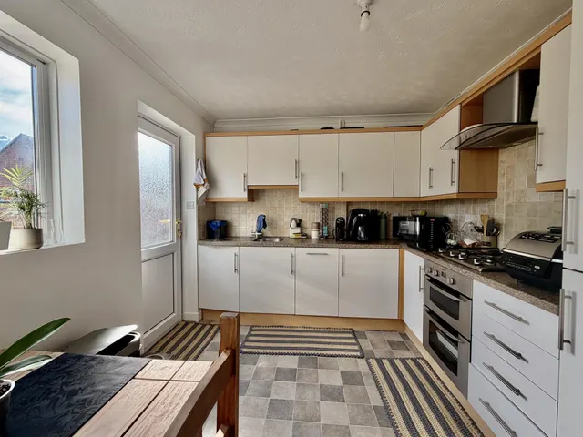 Mildmay Close, Grange Park, SN5, photo 2