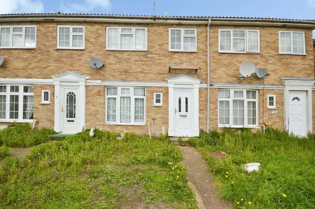Brompton Close, Hounslow, TW4, photo 1