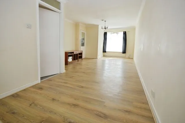 Photo 2 — Brompton Close, Hounslow, TW4