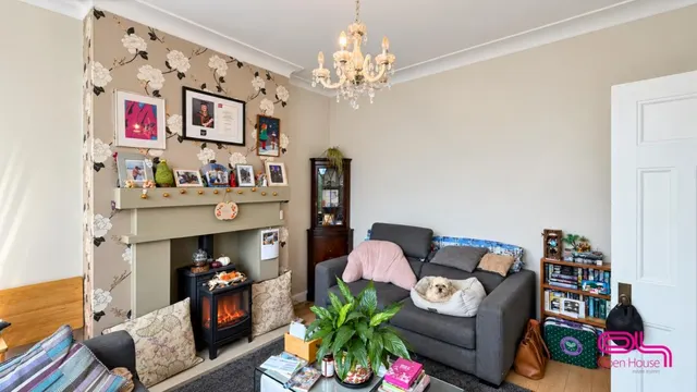 New Hall Lane, Bolton, BL1, photo 3