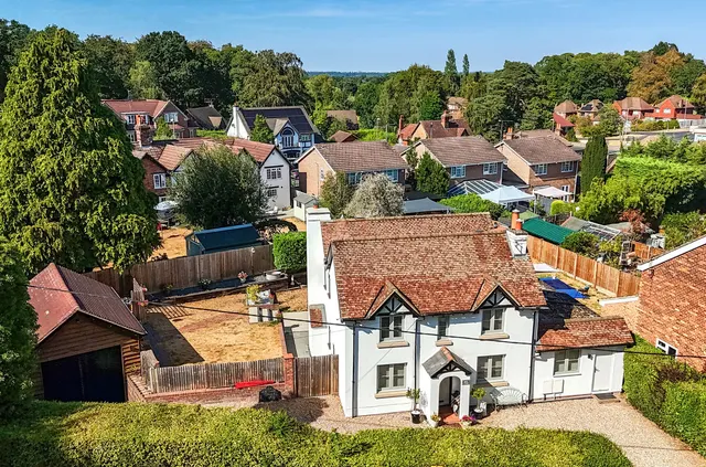 Sandy Lane, Church Crookham, GU52, photo 1
