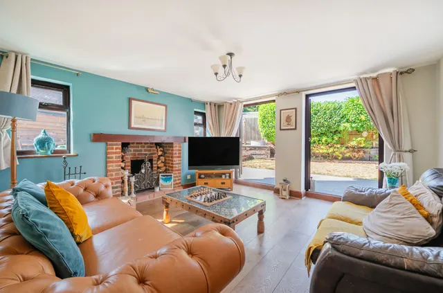 Sandy Lane, Church Crookham, GU52, photo 3