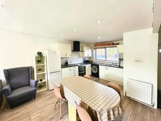Cairn Drive, Salford, M6, photo 2