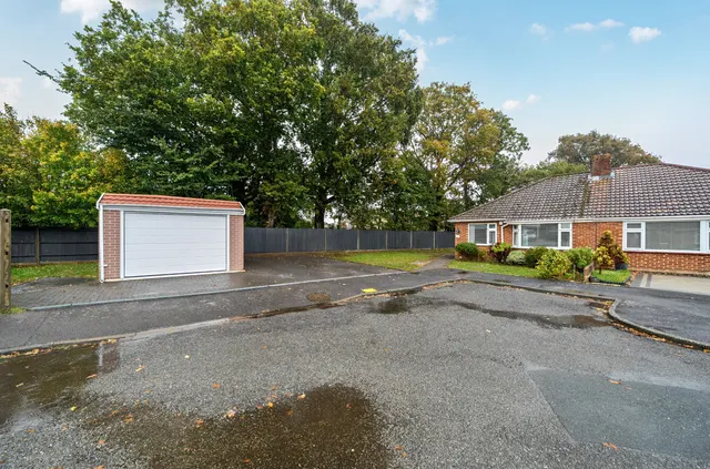 Belmont Close, Stubbington, PO14, photo 1