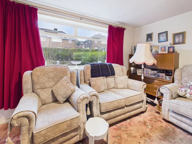 Woodbrook Close, Halifax, HX2, photo 3