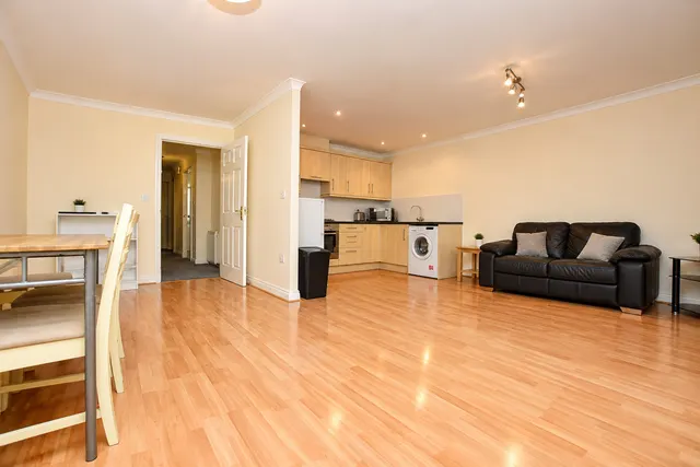 Photo 2 — Albany Gardens, Essex, Colchester, CO2 8HU