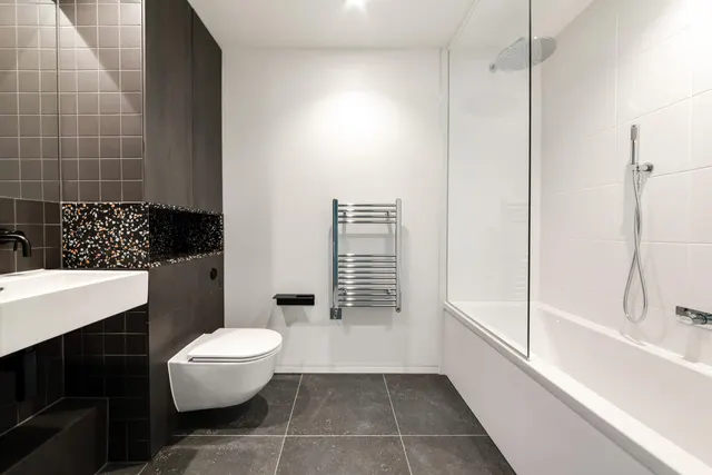 Harbour Walk, SE10, photo 1