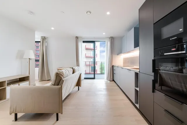 Harbour Walk, SE10, photo 2