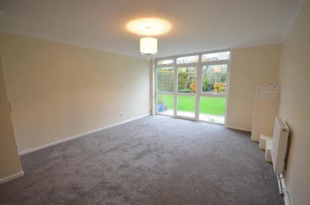 Photo 2 — Goral Mead, Rickmansworth