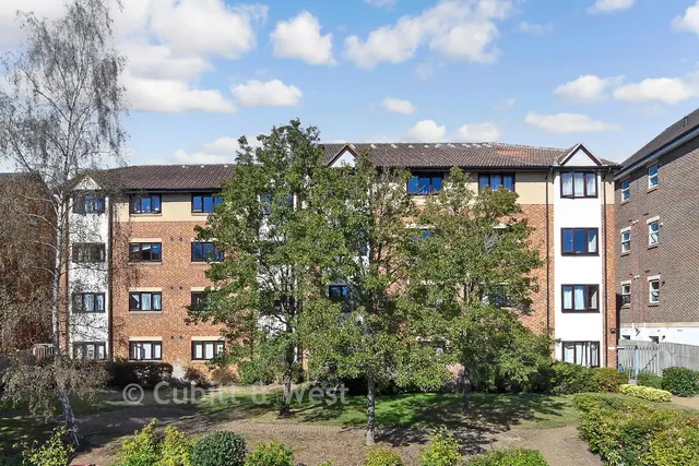 Station Road, Redhill, RH1, photo 1