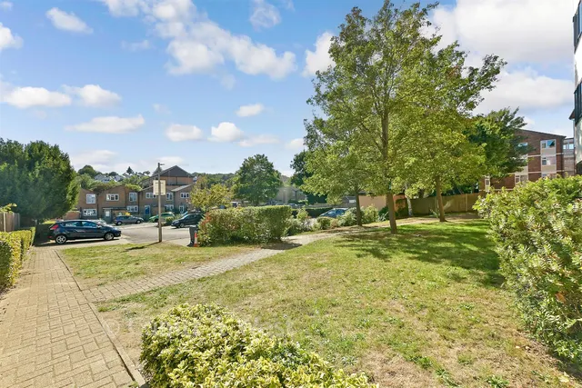 Station Road, Redhill, RH1, photo 2