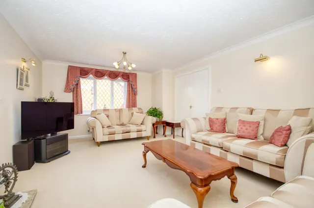 Oak Vale, West End, SO30, photo 3