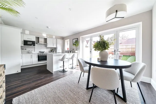 Brookwood Road, Petersfield, GU31, photo 3