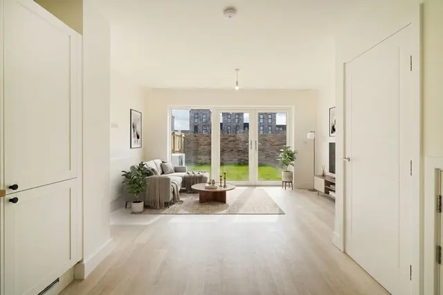 Mervyn, Waverley Central Phase III, S60, photo 2