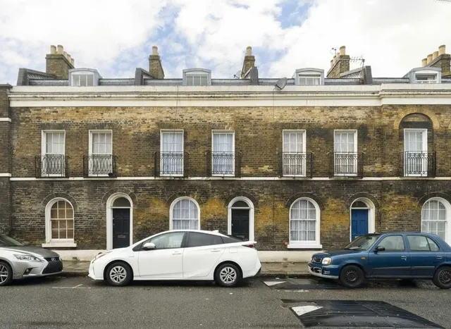 Jubilee Street, Whitechapel, E1, photo 1