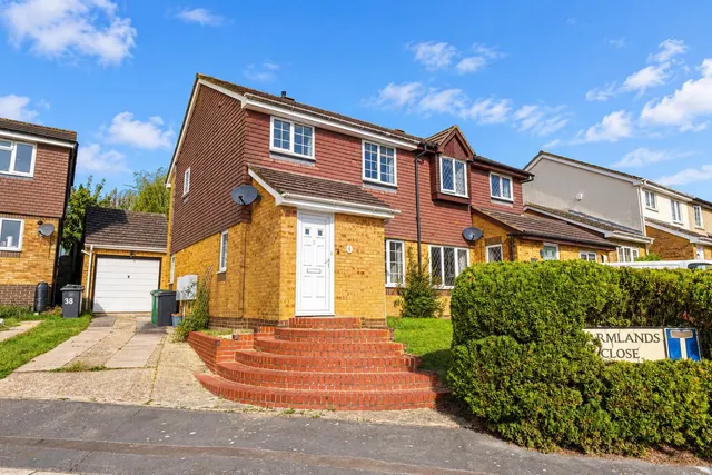 Farmlands Close, St. Leonards-On-Sea, photo 1