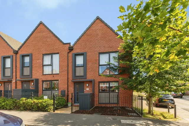 Butterfly Lane, Bristol, BS13, photo 1