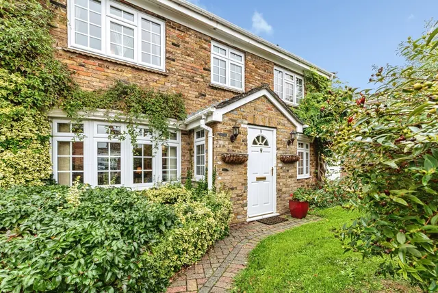 Holy Barn Close, Basingstoke, RG22, photo 2