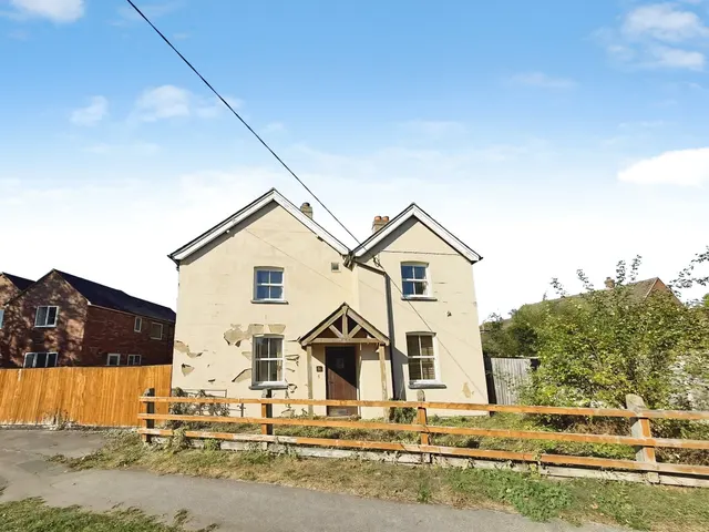 4 bedroom house, Brook End, Weston Turville, HP22