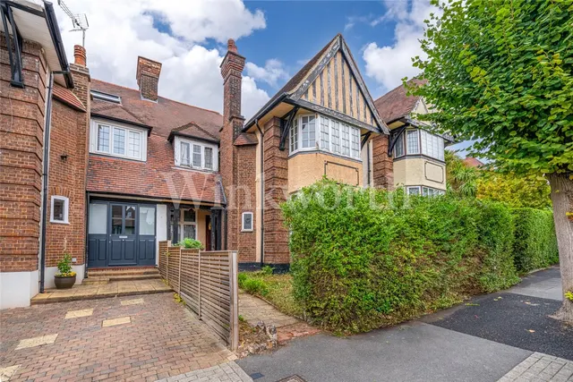 Dunstan Road, London, NW11, photo 1