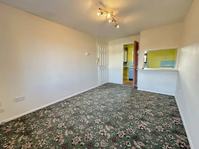 Potton Road, Biggleswade, SG18, photo 2