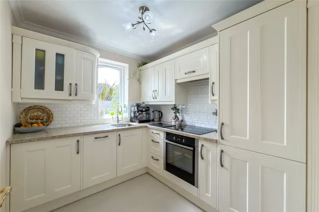 Photo 2 — Ridgmont Road, St. Albans, Hertfordshire, AL1 3AG