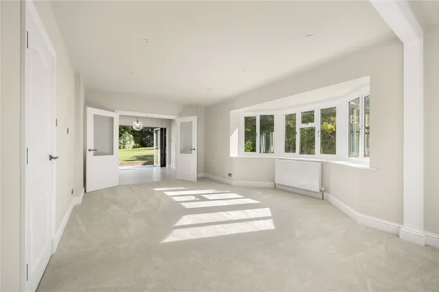 Chalk Lane, East Horsley, KT24, photo 3